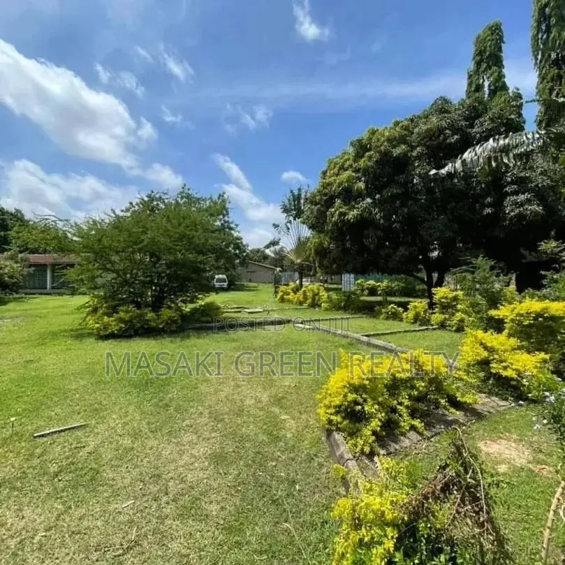 Plot/Ordinary House for Sale at MBEZI BEACH MAKONDE