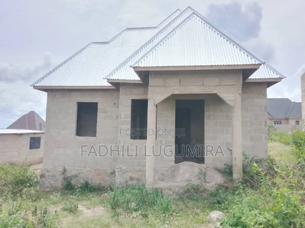 3bdrm House in Kanyama, Nyamongoro for sale