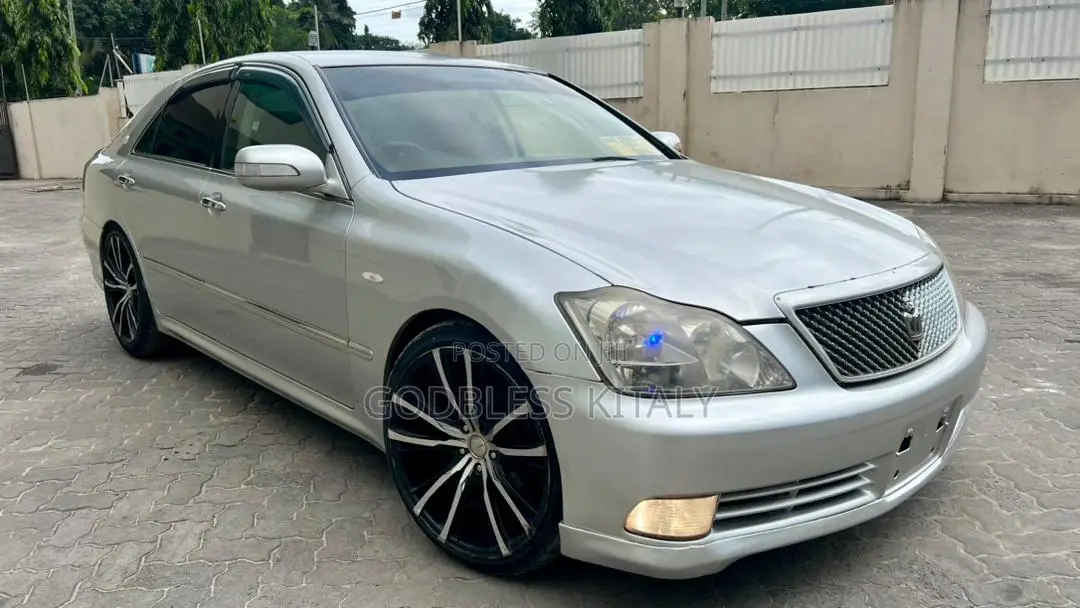 Toyota Crown 2007 Silver
