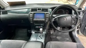 Toyota Crown 2007 Silver