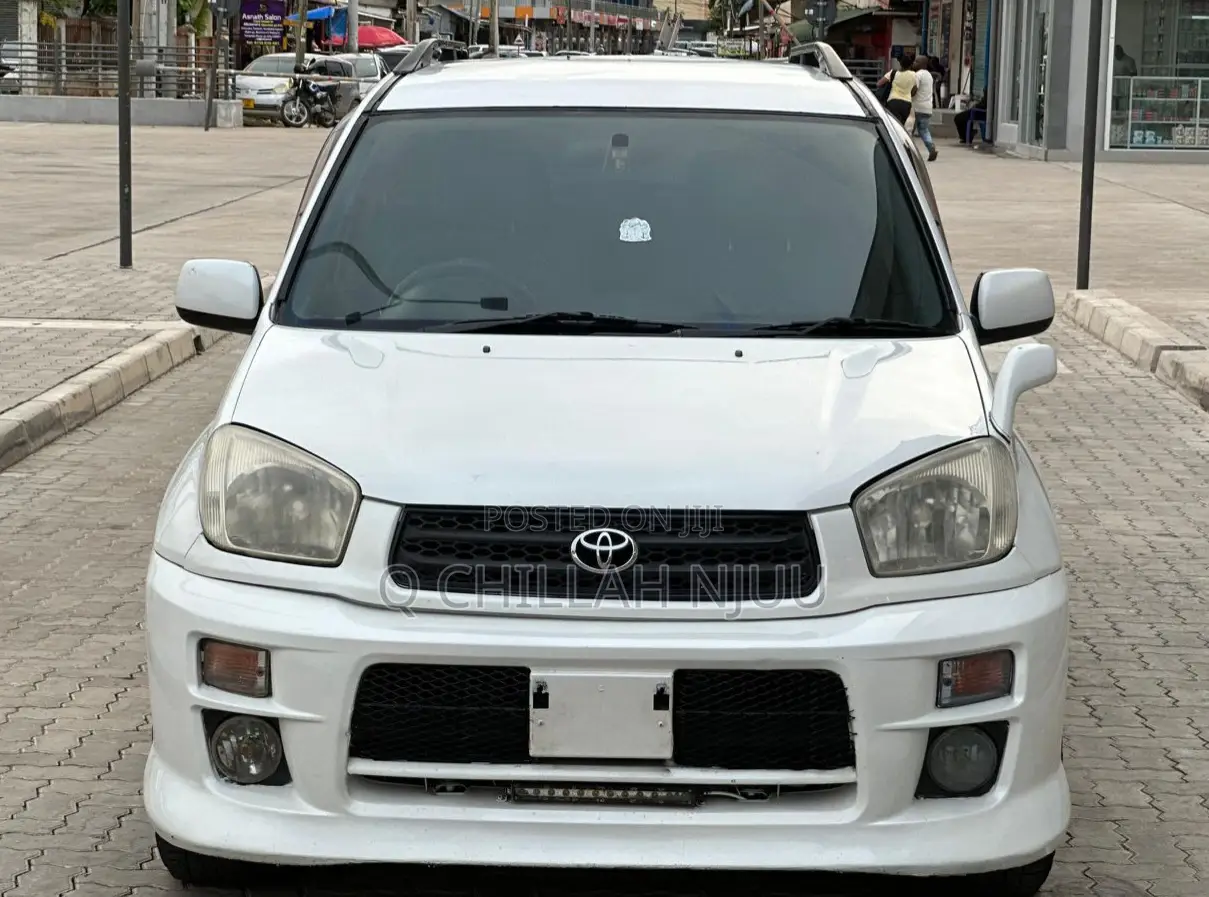 Toyota RAV4 2005 White