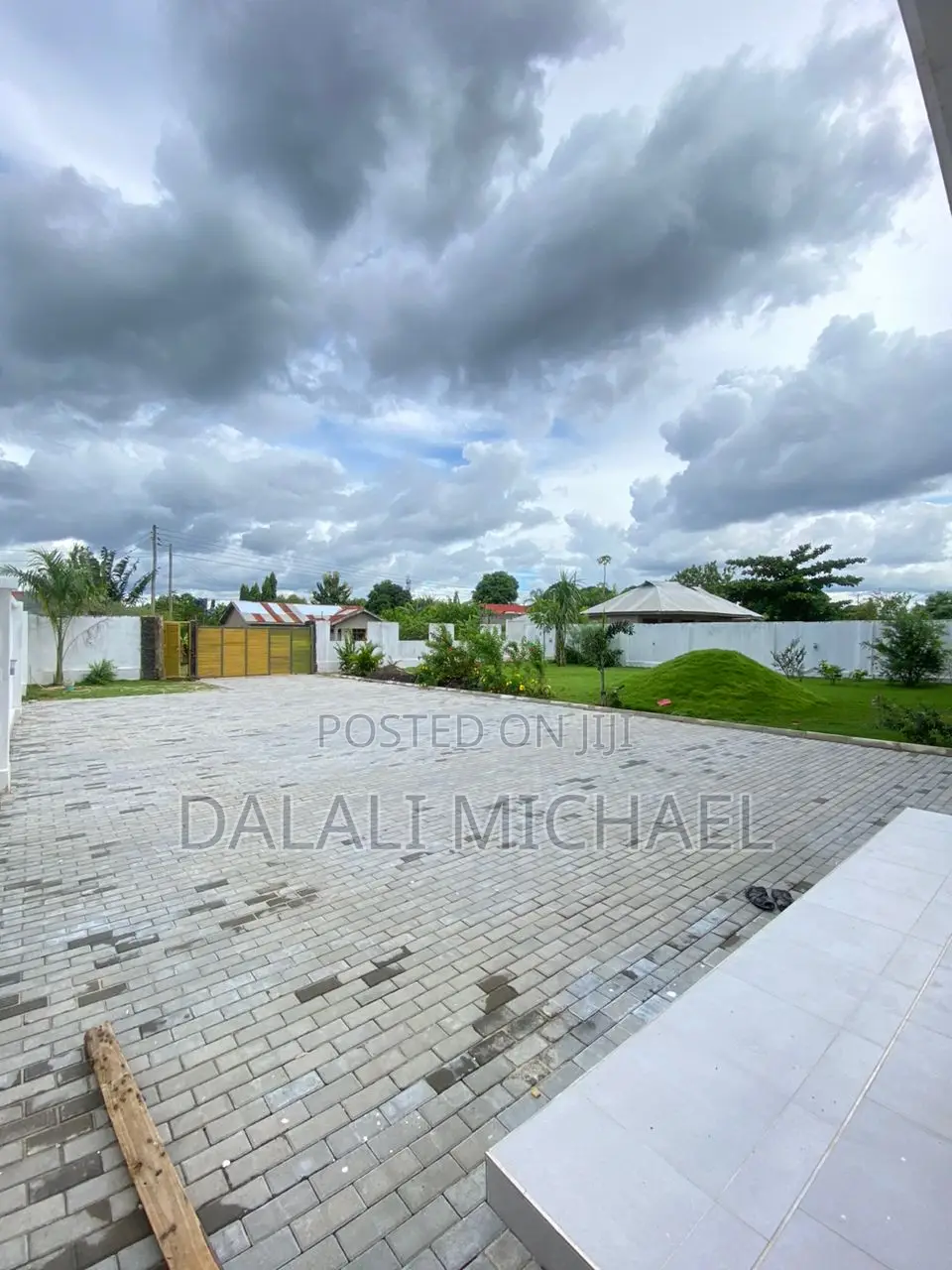 3bdrm Apartment in Mbweni for sale