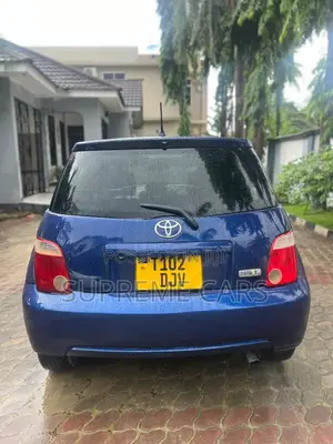 Toyota IST 2006 Blue