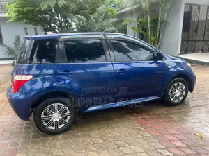 Toyota IST 2006 Blue