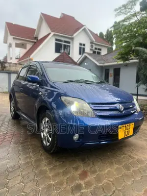 Toyota IST 2006 Blue