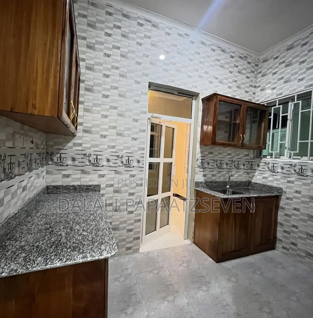 3bdrm House in Dalalipapaatzseven, Kinondoni for rent
