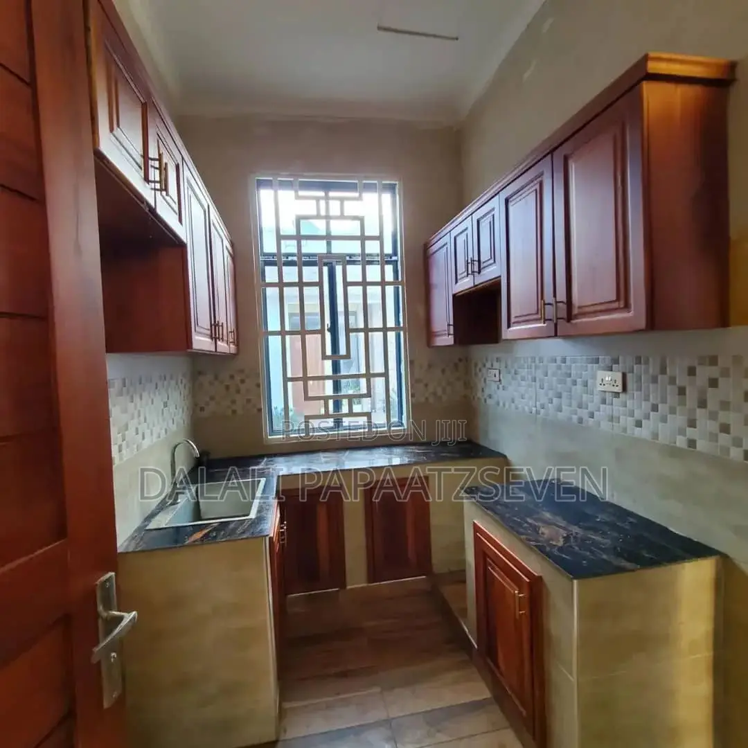 2bdrm Apartment in Dalalipapaatzseven, Tabata for rent