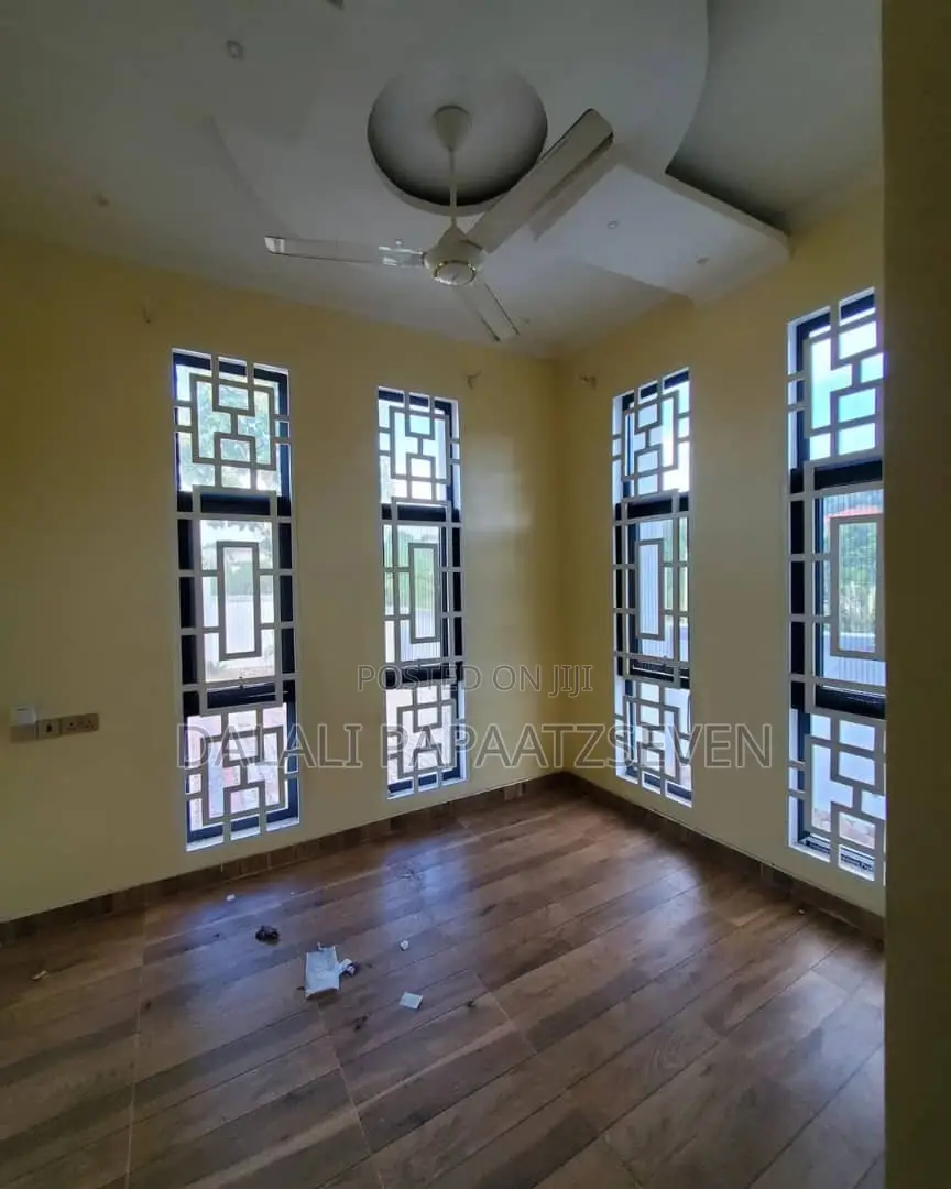 2bdrm Apartment in Dalalipapaatzseven, Tabata for rent
