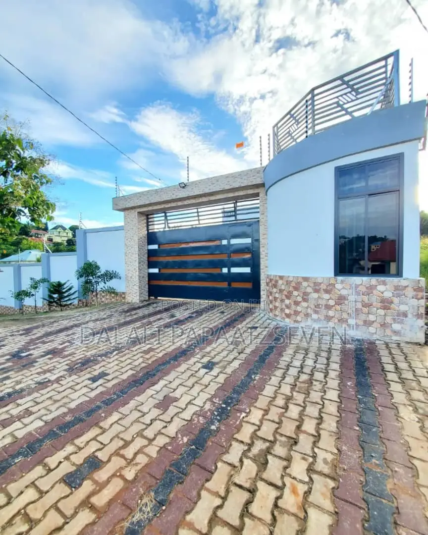 2bdrm Apartment in Dalalipapaatzseven, Tabata for rent