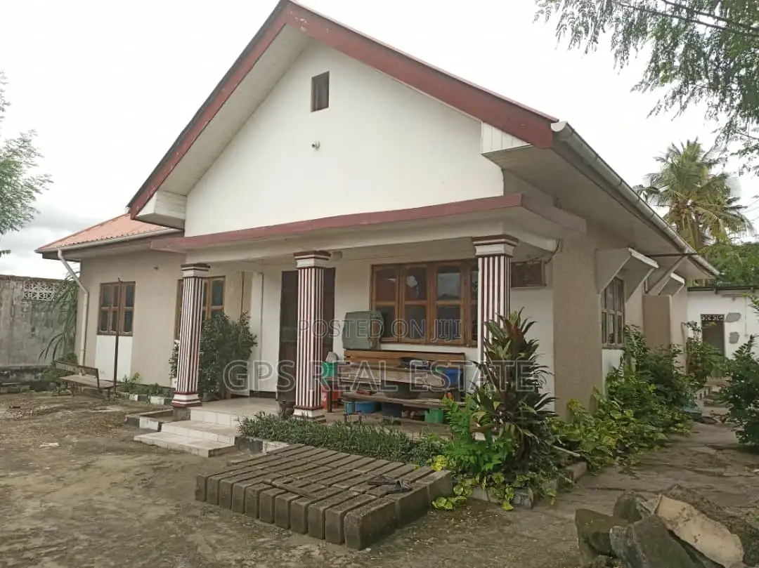 3bdrm House in Madale Polisi, Kinondoni for sale