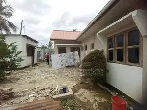 3bdrm House in Madale Polisi, Kinondoni for sale