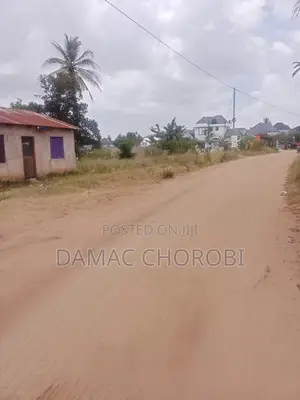 Eneo Kubwa Linauzwa Madale Dar