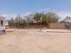 Eneo Kubwa Linauzwa Madale Dar