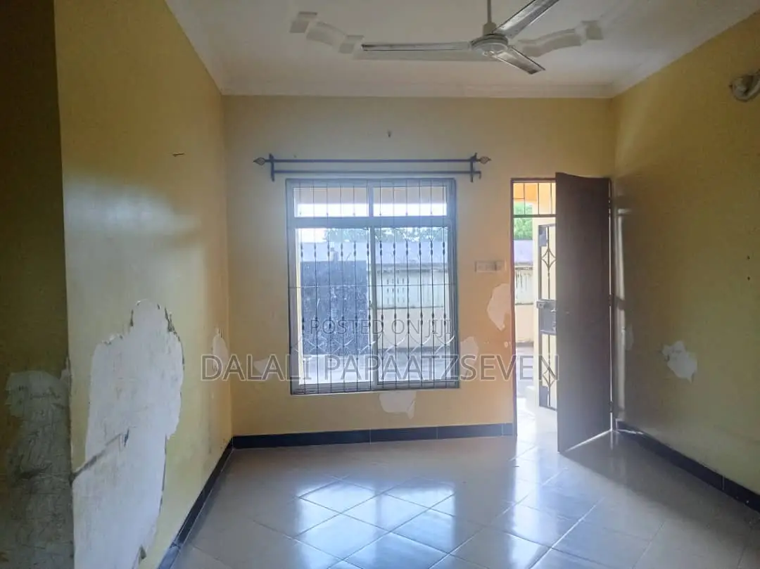2bdrm Apartment in Dalalipapaatzseven, Kinondoni for rent