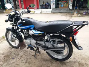 TVS HLX 125 2022 Black