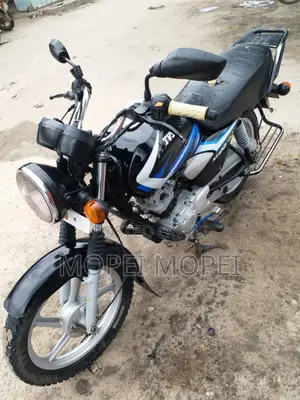 TVS HLX 125 2022 Black