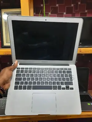 Laptop Apple MacBook Air 2015 4GB Intel Core I5 SSD 128GB
