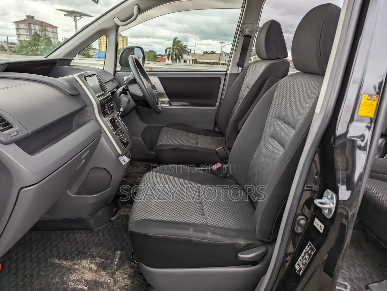 Toyota Noah 2010 Black