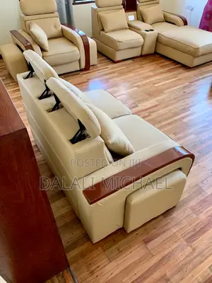 5bdrm House in Goba for sale