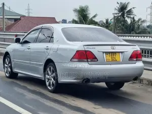 Toyota Crown 2007 Silver
