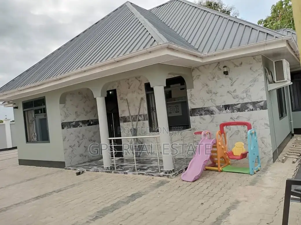 3bdrm House in Boko Basihaya, Kinondoni for sale