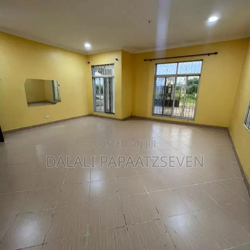 3bdrm House in Dalalipapaatzseven, Bunju for rent