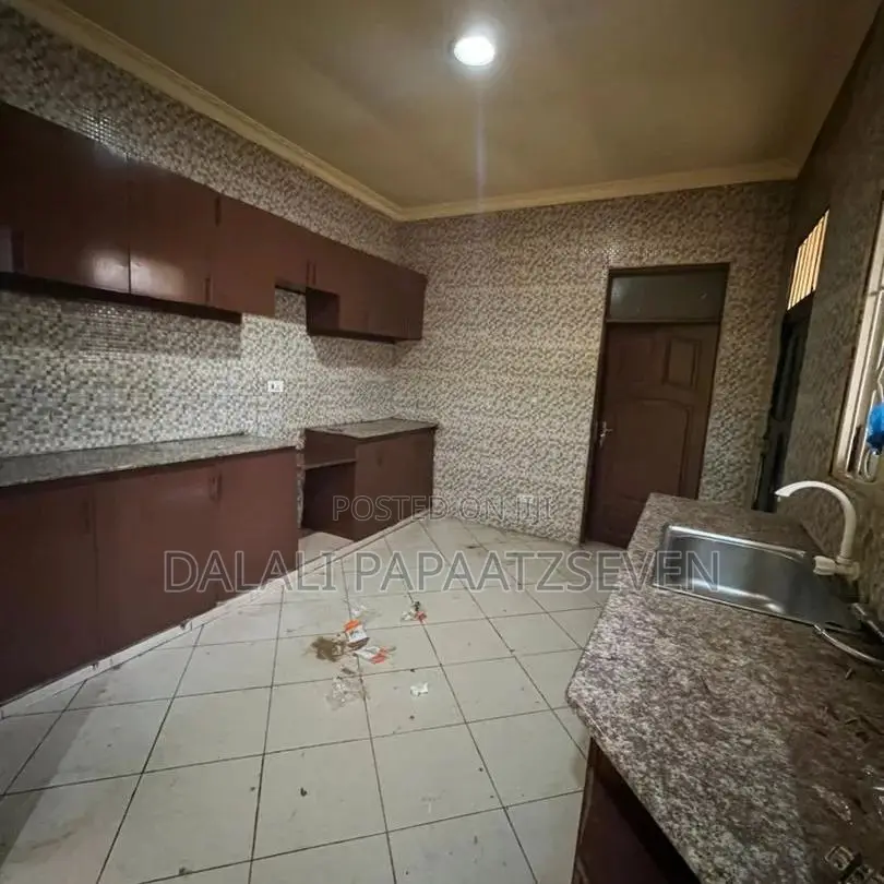 3bdrm House in Dalalipapaatzseven, Bunju for rent