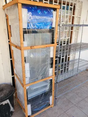 Strongertech Showcase/Display Fridge 300 Litres Single Door