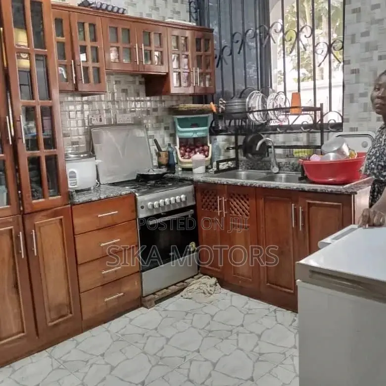 3bdrm House in Basihaya, Kinondoni for sale