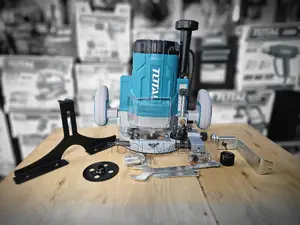 Total Router Heavy Duty 2200w