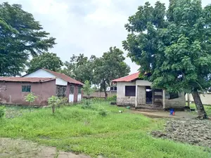 Eneo Lenye Ukubwa Wa SQMT 1330 Linauzwa Lipo Salasala