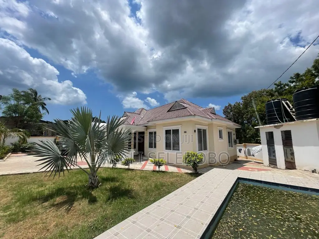 4bdrm Bungalow in Kigamboni Mji Mwema for sale