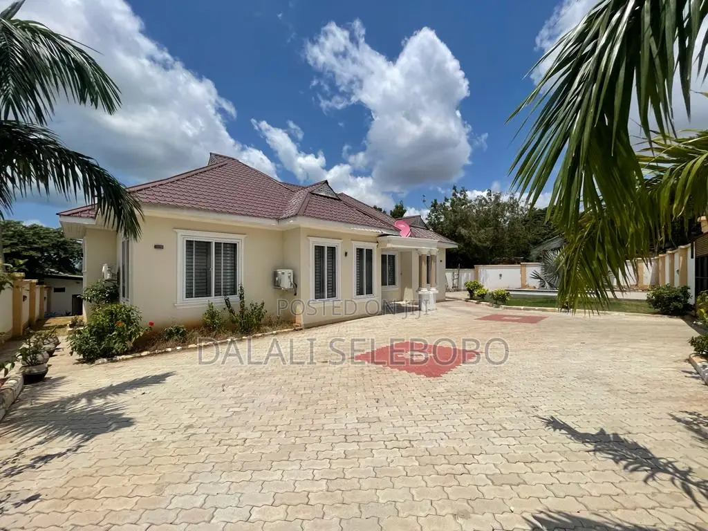 4bdrm Bungalow in Kigamboni Mji Mwema for sale