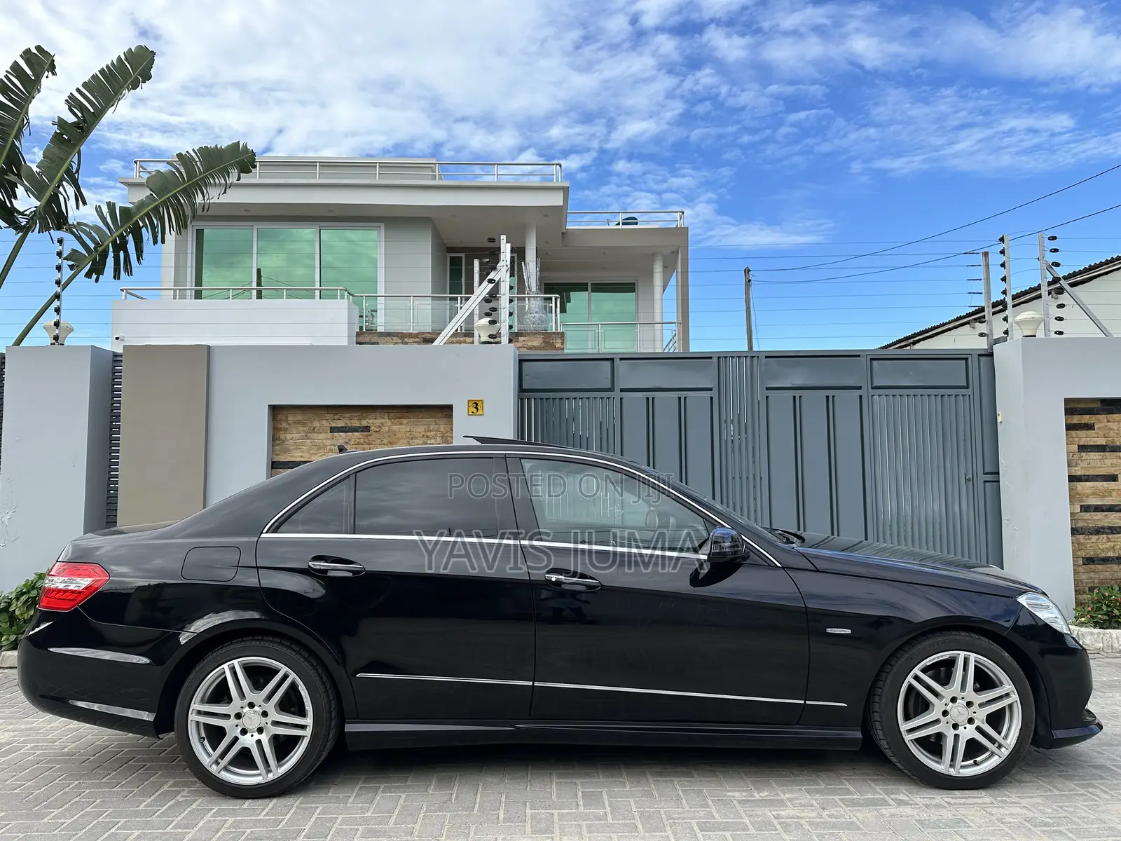 Mercedes-Benz E350 2012 Black