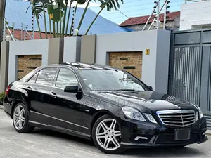 Mercedes-Benz E350 2012 Black