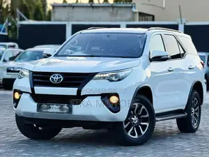 Toyota Fortuner 2017 White