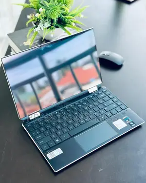 New Laptop HP Spectre X360 13 16GB Intel Core I7 SSD 512GB