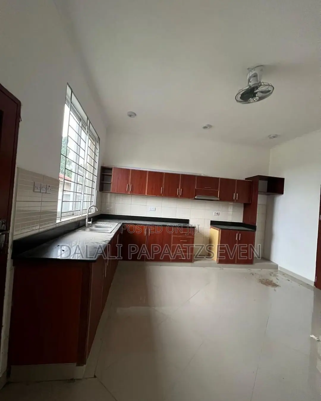 3bdrm House in Dalalipapaatzseven, Kinondoni for rent