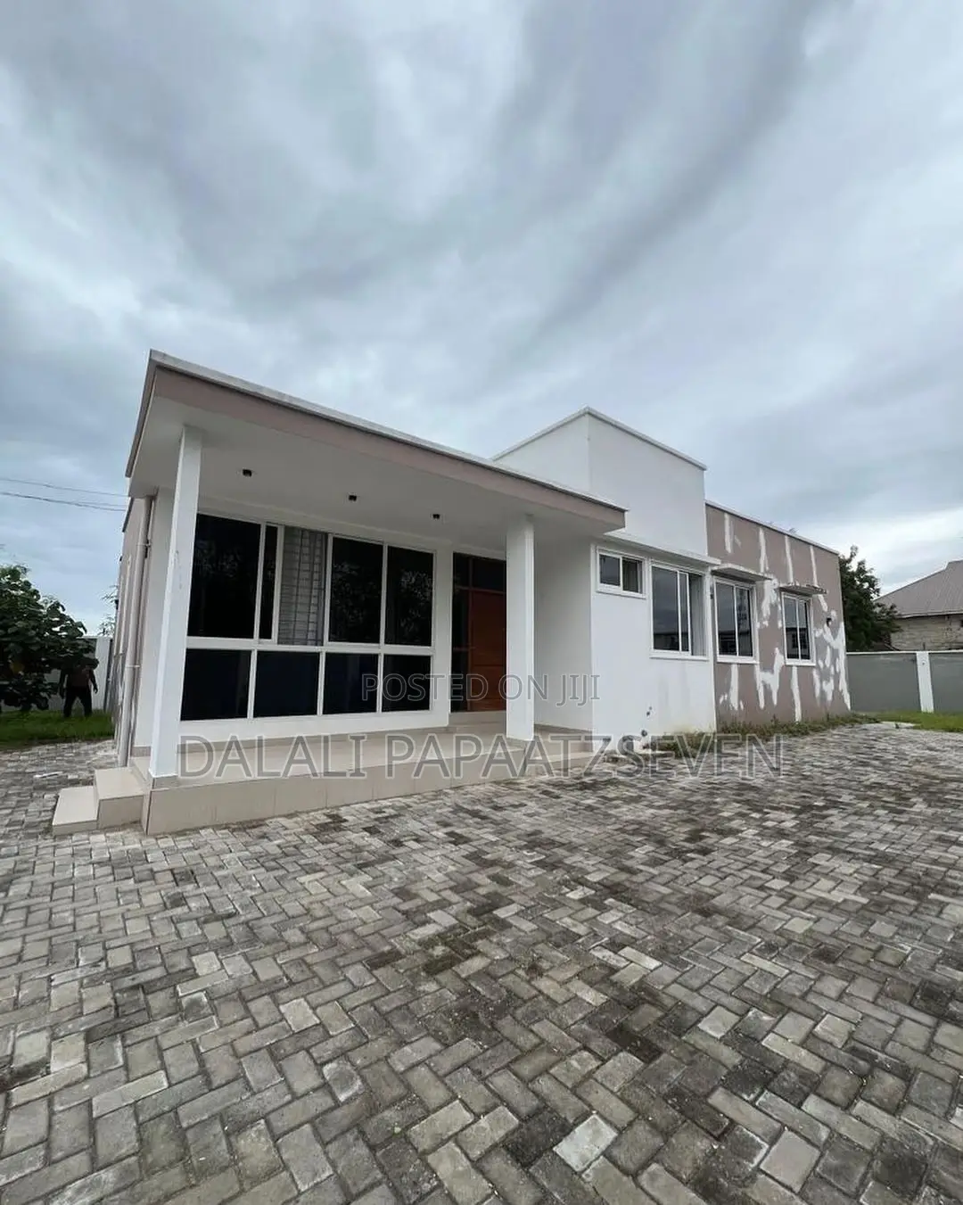3bdrm House in Dalalipapaatzseven, Kinondoni for rent