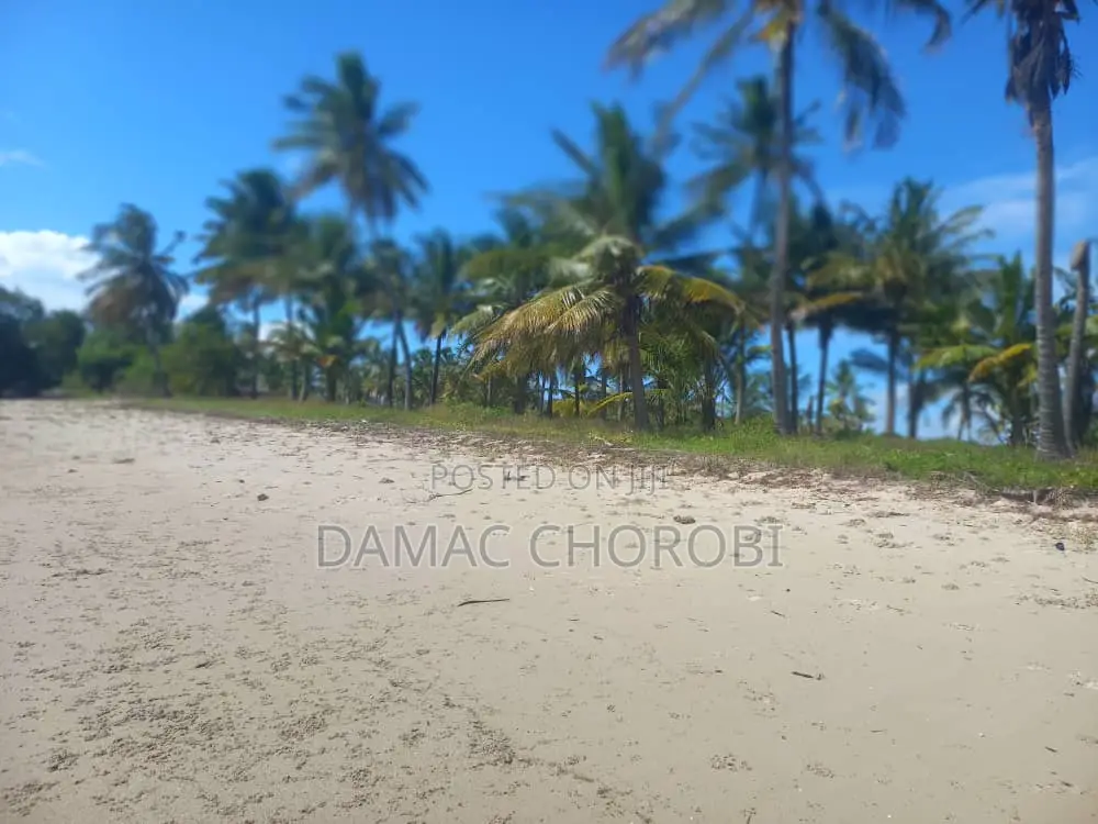 Baach Plot for Sale Locton Kilwa