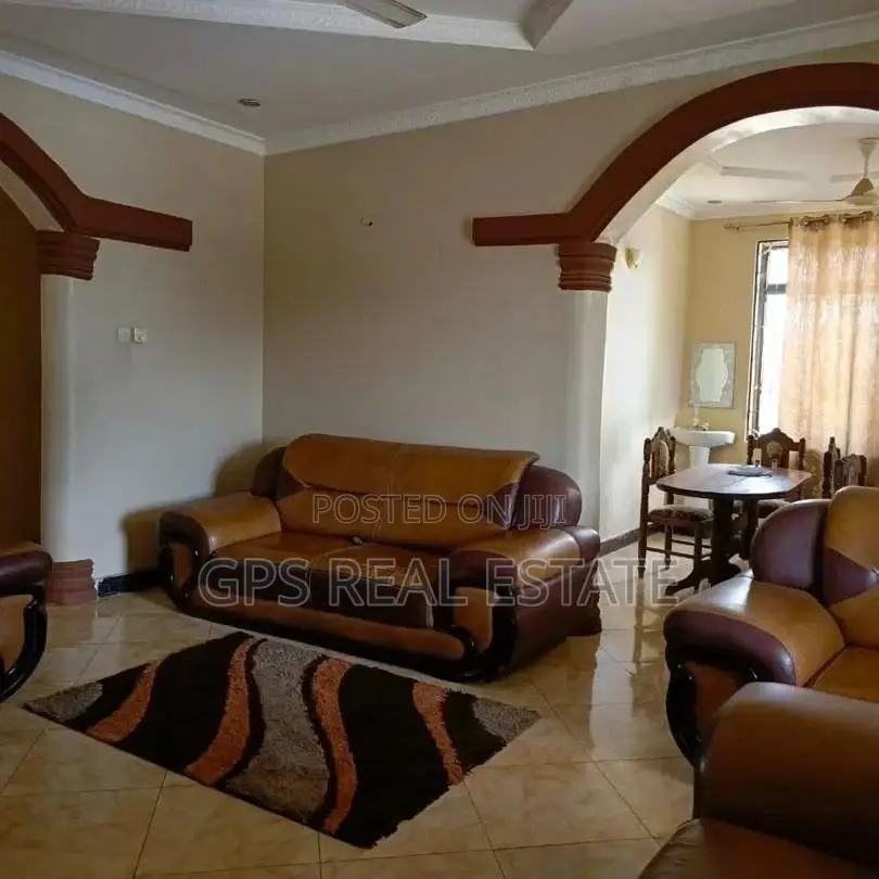 6bdrm House in Tuangoma, Kigamboni for sale