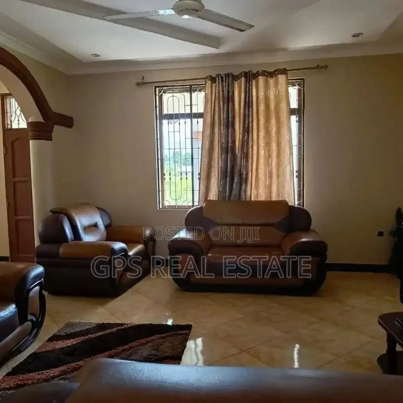 6bdrm House in Tuangoma, Kigamboni for sale