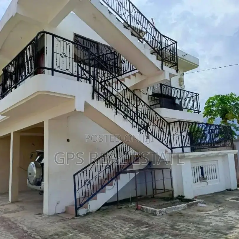 6bdrm House in Tuangoma, Kigamboni for sale