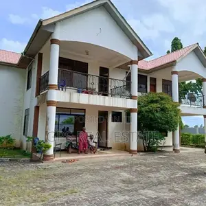 6bdrm House in Tuangoma, Kigamboni for sale