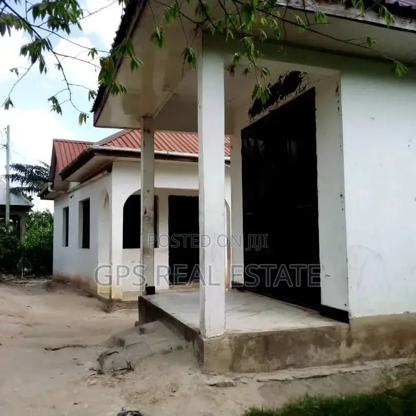 3bdrm House in Kimara Suka, Kinondoni for sale
