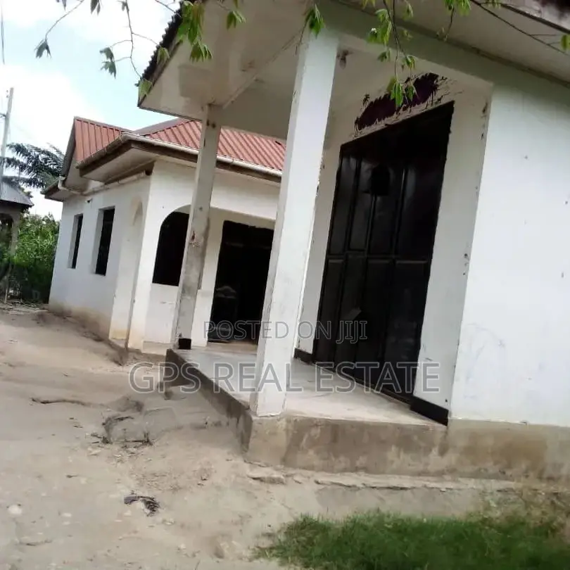 3bdrm House in Kimara Suka, Kinondoni for sale