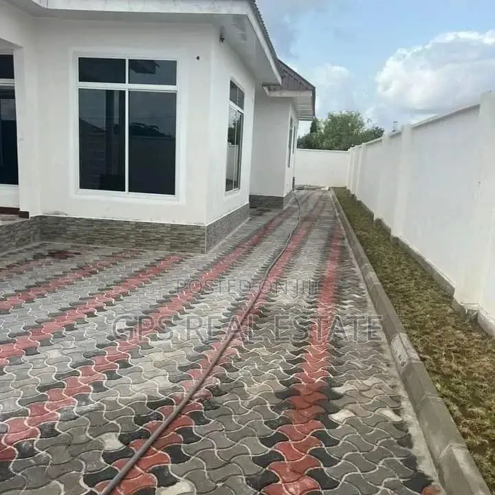 4bdrm House in Dege, Kigamboni for sale