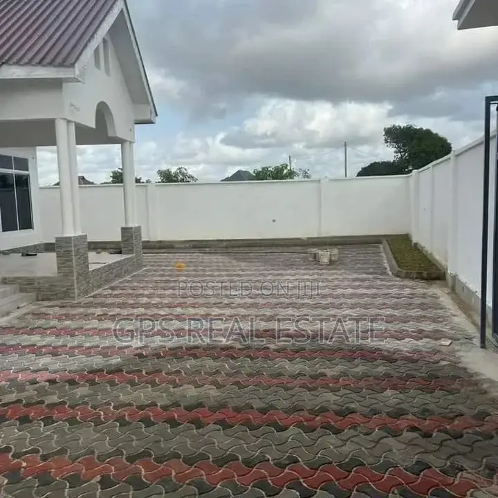 4bdrm House in Dege, Kigamboni for sale
