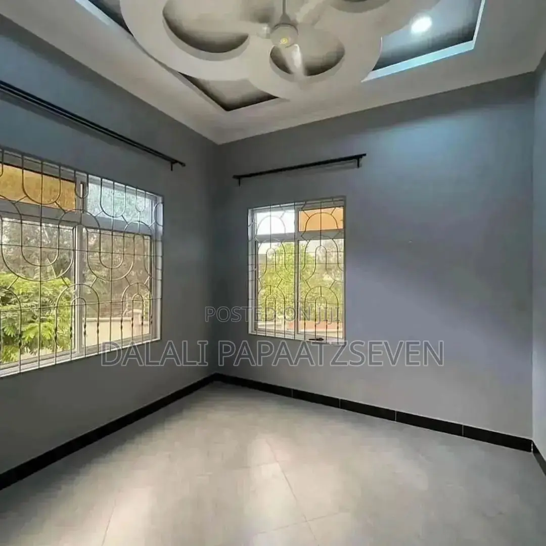 2bdrm Apartment in Dalalipapaatzseven, Mbezi Beach for rent