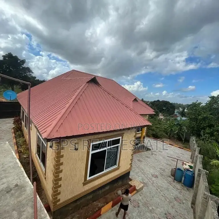 3bdrm House in Pugu Kajiungeni, Ilala for sale